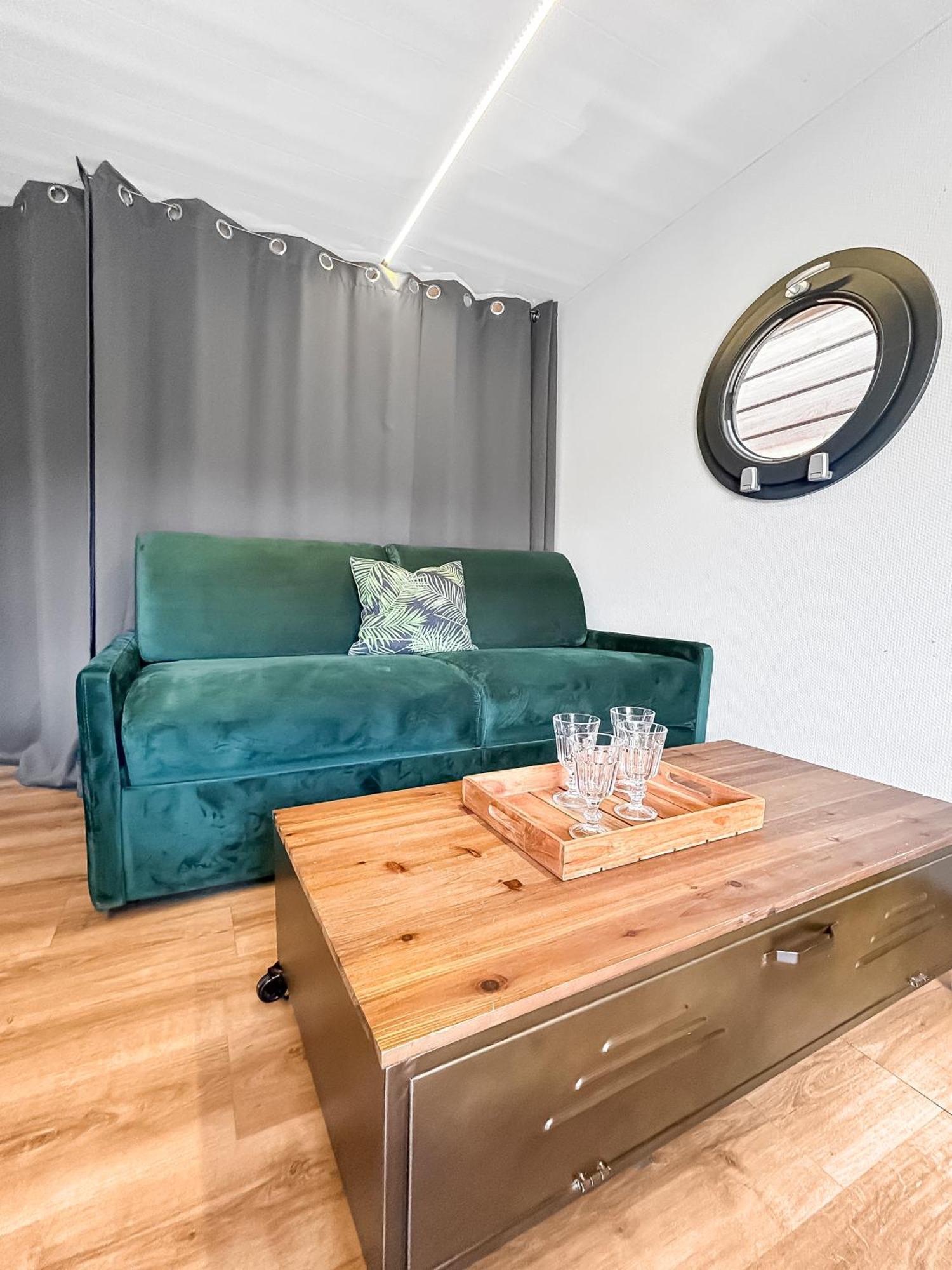 Sejour Unique Sur Un Bateau "Marius" Hotel Vauvert Eksteriør billede